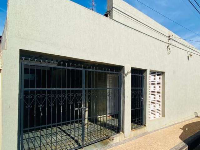 Casa com 3 dormitórios à venda, 165 m² por R$ 400.000,00 - Centro - Barretos/SP