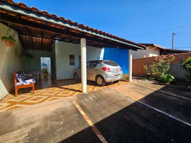 Casa com 3 dormitórios à venda, 117 m² por R$ 450.000,00 - América - Barretos/SP