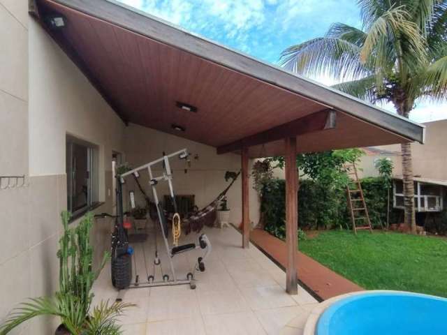Casa com 4 dormitórios à venda, 210 m² por R$ 750.000,00 - Aeroporto - Barretos/SP