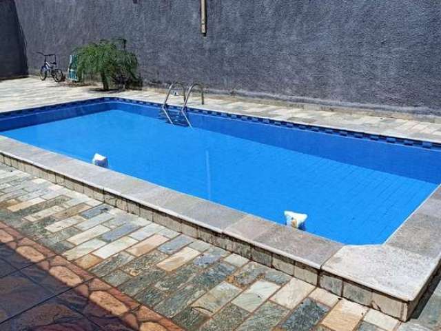 Casa com 3 dormitórios à venda, 282 m² por R$ 960.000,00 - City Barretos - Barretos/SP