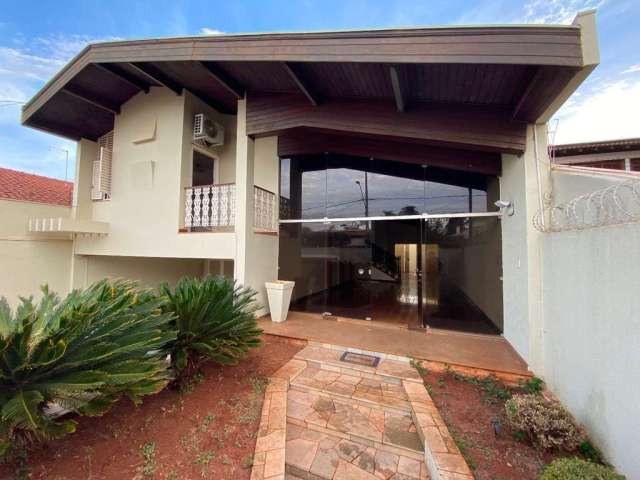 Casa com 3 dormitórios, 296 m² - venda por R$ 1.200.000,00 ou aluguel por R$ 5.000,00/mês - Primavera - Barretos/SP