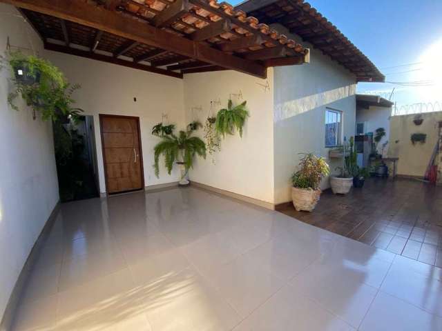 Casa com 3 dormitórios à venda, 107 m² por R$ 270.000,00 - Pereira - Barretos/SP