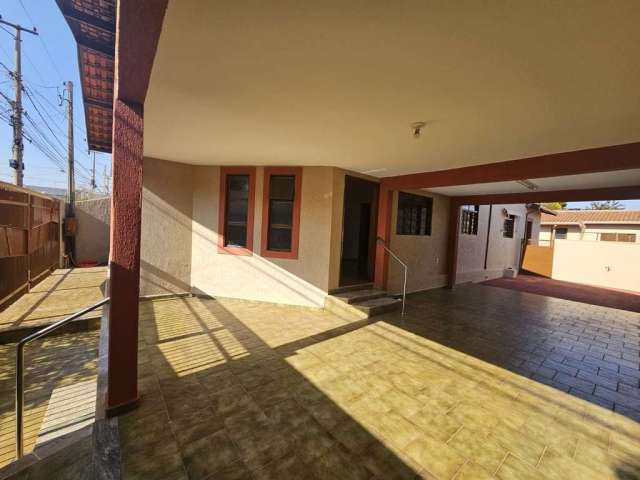 Casa com 3 dormitórios à venda, 202 m² por R$ 550.000,00 - Fortaleza - Barretos/SP