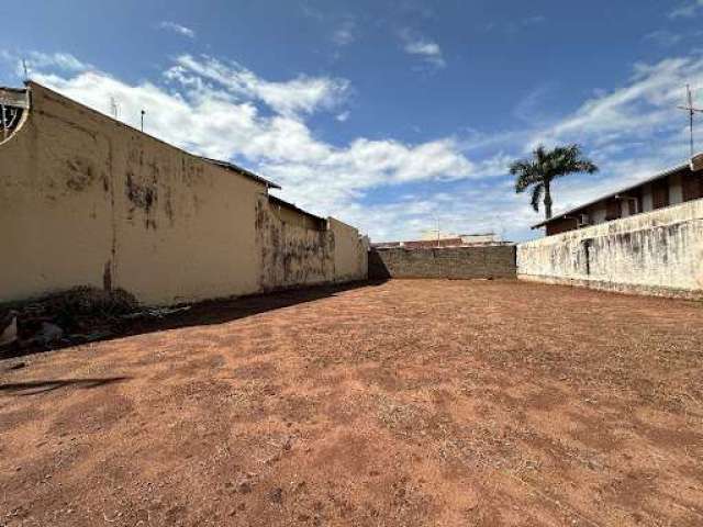 Terreno à venda, 320 m² por R$ 220.000,00 - Baroni - Barretos/SP