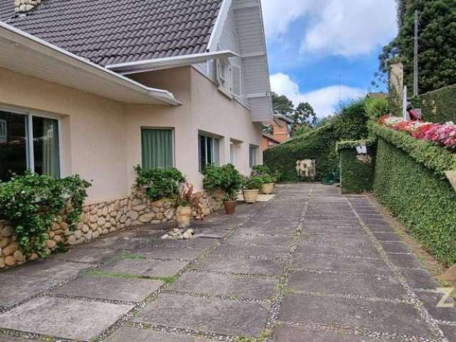 Casa com 6 dormitórios à venda, 600 m² por R$ 2.800.000,00 - Alto Do Capivari - Campos do Jordão/SP