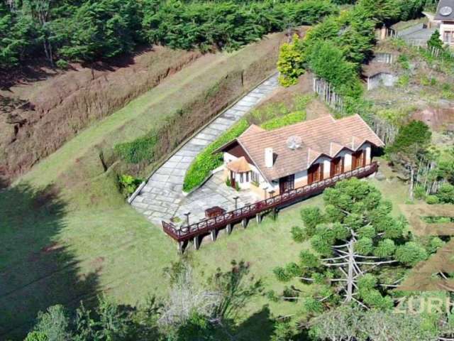 Casa com 3 dormitórios à venda, 145 m² por R$ 1.150.000,00 - Horto Florestal - Campos do Jordão/SP