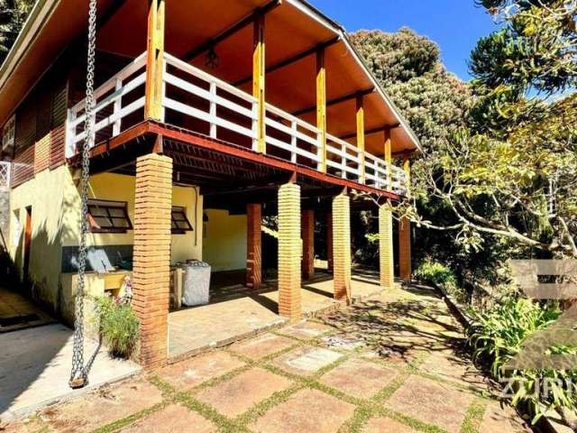 Casa com 3 dormitórios à venda, 270 m² por R$ 580.000,00 - Parque Pedra do Baú - Campos do Jordão/SP