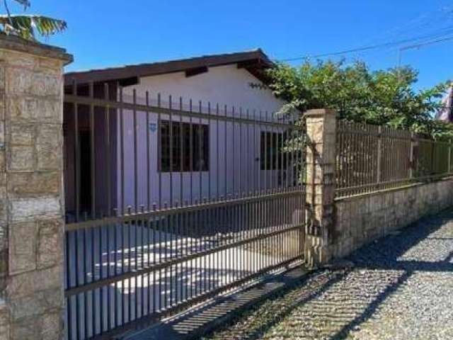 Casa térrea 3 quartos + casa 2 quartos aos fundos