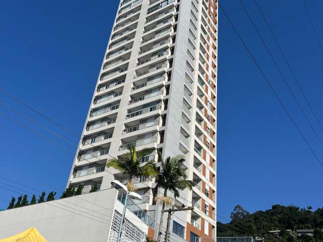 Lindo Apartamento brava com suíte