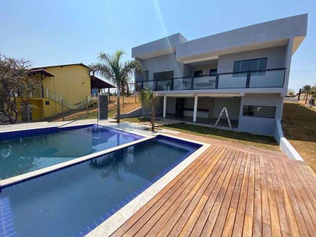 Casa à venda, 225 m² por R$ 1.050.000,00 - Condomínio Vale Do Luar - Jaboticatubas/MG