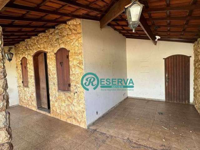 Casa com 4 dormitórios, 200 m² - venda por R$ 899.000,00 ou aluguel por R$ 4.990,50/mês - Centro - Lagoa Santa/MG