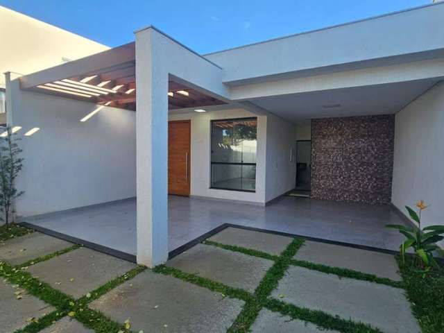 Casa com 4 dormitórios à venda, 200 m² por R$ 940.000,00 - Shalimar - Lagoa Santa/MG