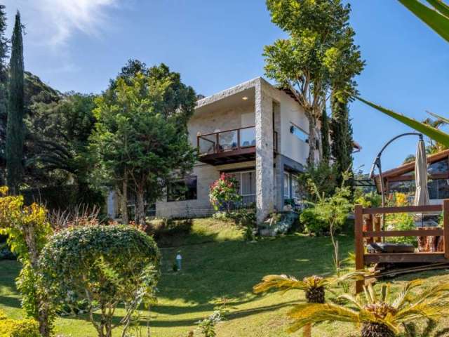 Casa com 3 quartos à venda na Rua Marquês do Sapucaí, Golfe, Teresópolis, 196 m2 por R$ 2.450.000