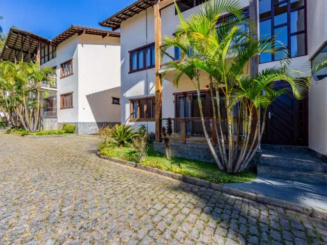 Casa em condomínio fechado com 2 quartos à venda na Rua Carlos Smile, 97, Alto, Teresópolis, 72 m2 por R$ 450.000