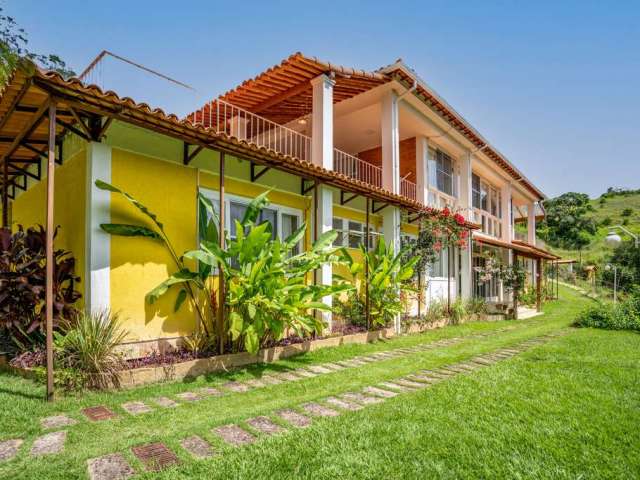 Casa em condomínio fechado com 6 quartos à venda na Estrada Manoel Paulo Oliveira Botelho, Cuiabá, Petrópolis por R$ 2.500.000