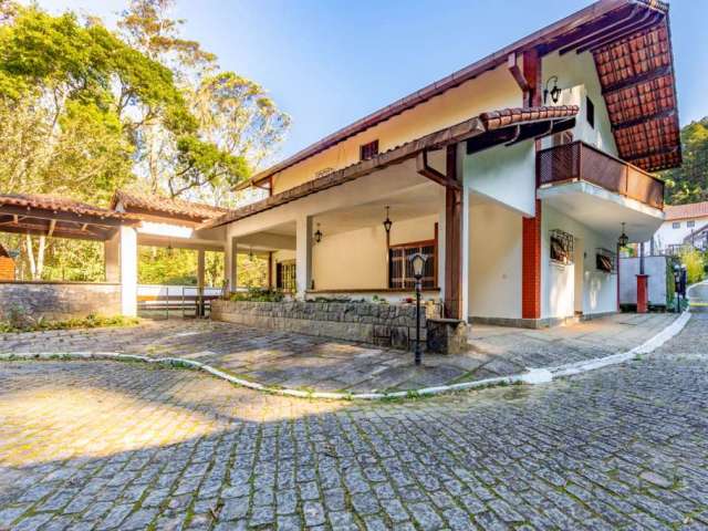 Casa em condomínio fechado com 4 quartos à venda na Alameda Jacauna, 160, Granja Guarani, Teresópolis, 209 m2 por R$ 1.250.000