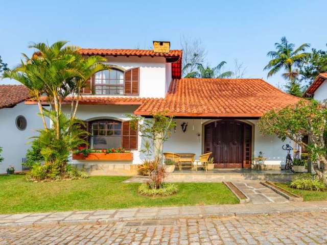 Casa em condomínio fechado com 3 quartos à venda na Rua Manoel José Lebrão, 1000, Várzea, Teresópolis, 171 m2 por R$ 1.100.000