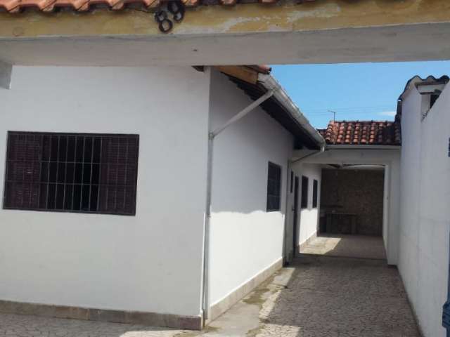 Casa a venda em Mongaguá no bairro Flórida Mirim.