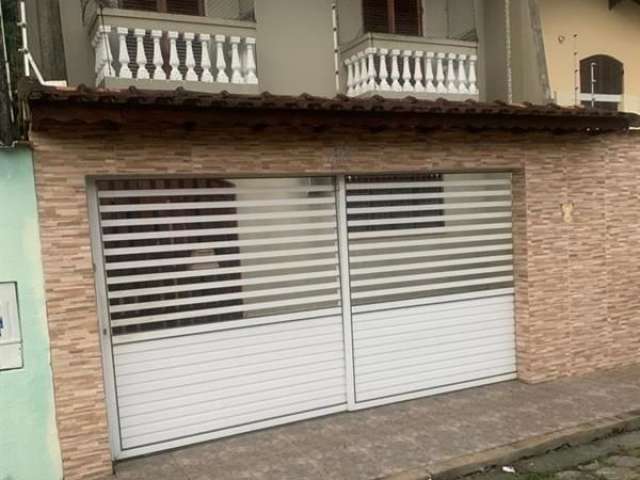 Linda casa localizada no bairro Vila São Paulo