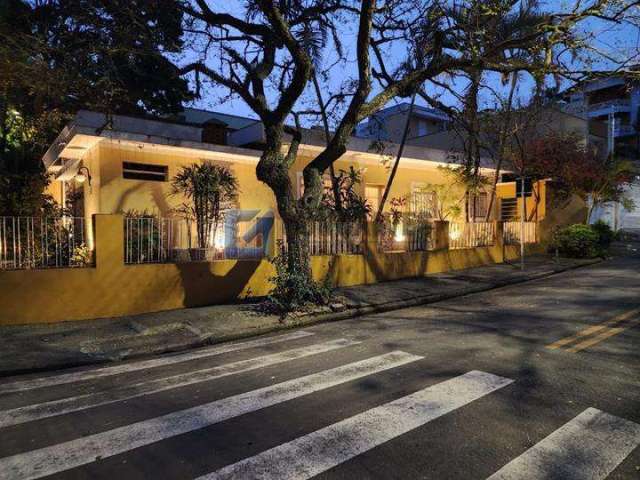 Casa com 3 quartos para alugar na Vila Lusitânia, São Bernardo do Campo , 269 m2 por R$ 9.350