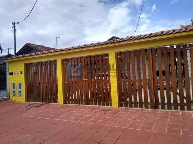 Casa com 2 quartos à venda no Balneário Maracanã, Praia Grande , 80 m2 por R$ 292.000