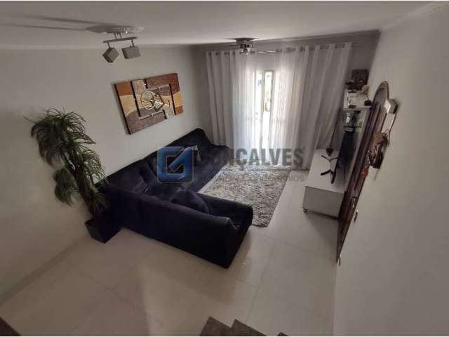 Casa com 2 quartos à venda no Jardim Calux, São Bernardo do Campo  por R$ 615.000