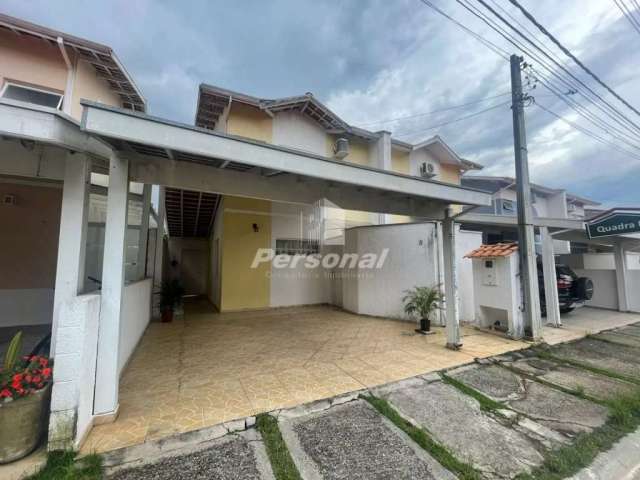 Sobrado com 3 dormitórios à venda, 130 m² por R$ 450.000,00 - Estiva - Taubaté/SP - SO0142