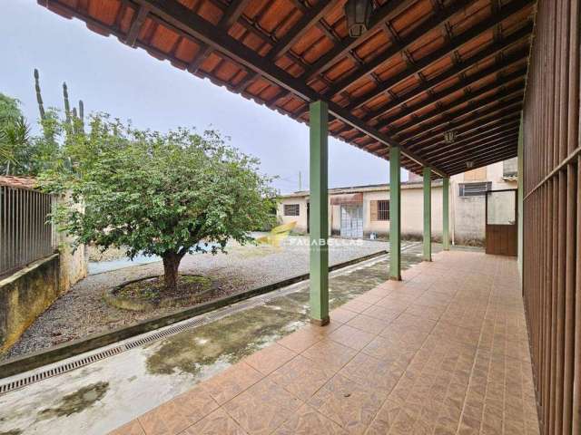 Casa com 5 dormitórios à venda, 297 m² por R$ 900.000,00 - Jardim Dona Donata - Jundiaí/SP