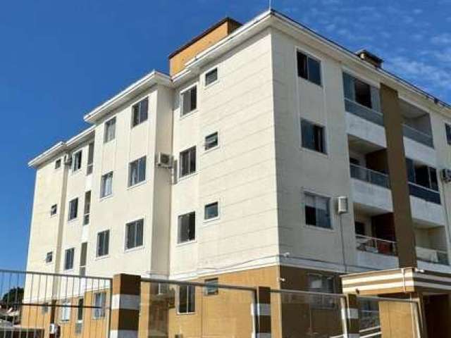 Apartamento no Primeiro Andar com 2 Dormitórios em Forquilhas, São José