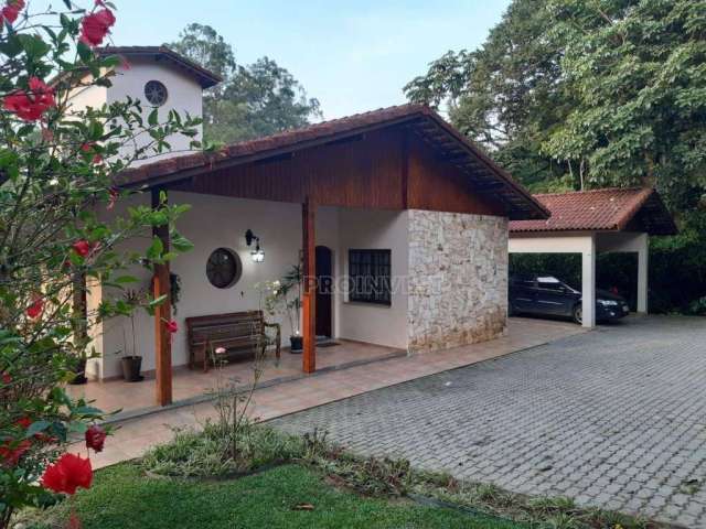 Casa com 3 dormitórios à venda, 323 m² por R$ 1.390.000,00 - Chácaras Bartira - Embu das Artes/SP