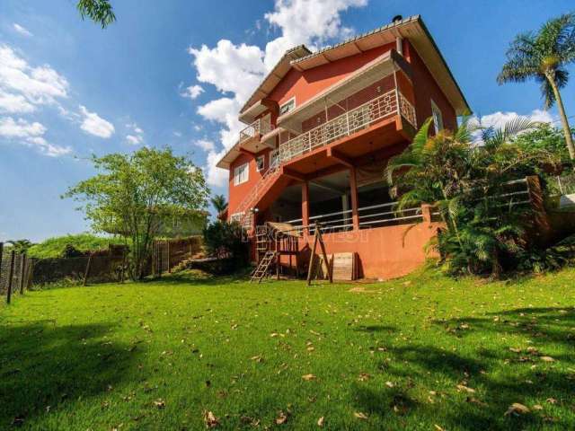 Casa com 5 dormitórios à venda, 300 m² por R$ 1.800.000,00 - Granja Viana - Embu das Artes/SP