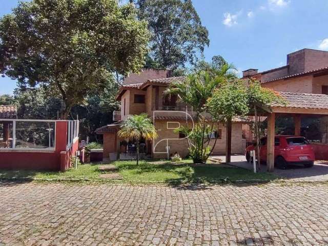 Casa com 3 dormitórios à venda, 320 m² por R$ 1.700.000,00 - Granja Viana - Carapicuíba/SP