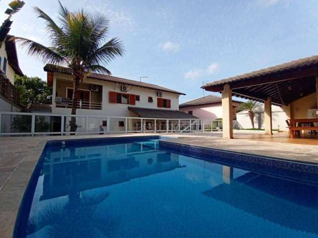 Casa com 4 dormitórios à venda, 399 m² por R$ 2.200.000 - Granja Viana