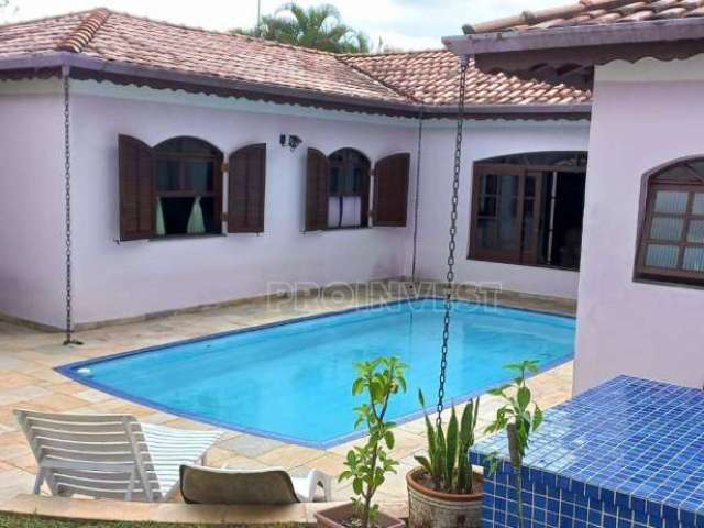 Casa com 3 dormitórios à venda, 481 m² por R$ 1.800.000,00 - Fazendinha - Carapicuíba/SP