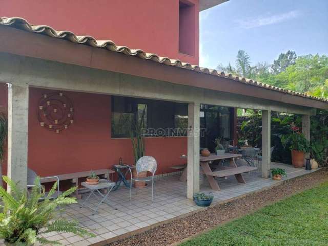 Casa com 3 dormitórios à venda, 330 m² por R$ 1.800.000,00 - Granja Viana - Cotia/SP