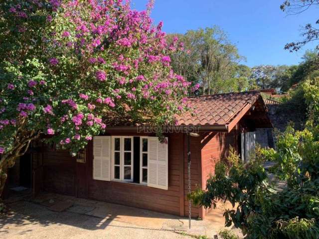 Casa com 2 dormitórios à venda, 170 m² por R$ 750.000 - Granja Viana.