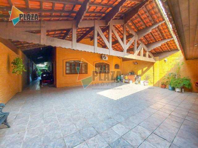 Casa com 3 dormitórios à venda, 300 m² por R$ 1.250.000,00 - Aviação - Praia Grande/SP