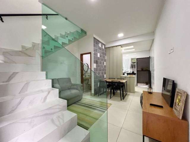 Casa com 2 dormitórios à venda, 54 m² por R$ 400.000,00 - Maracanã - Praia Grande/SP