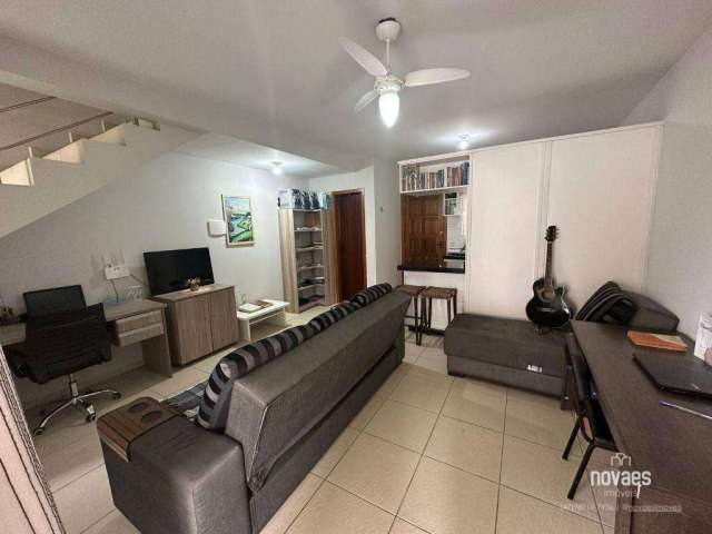 Sobrado com Suíte + 1 dormitório à venda, 74 m² por R$ 560.000 - Centro - Balneário Piçarras/SC