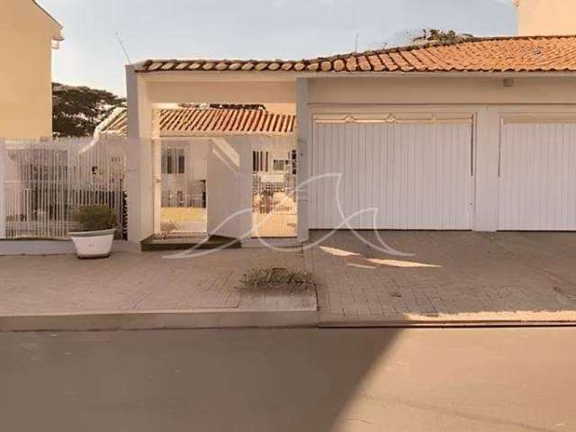 Casa à venda em Maringá, Jardim da Glória, com 3 quartos, com 170 m²