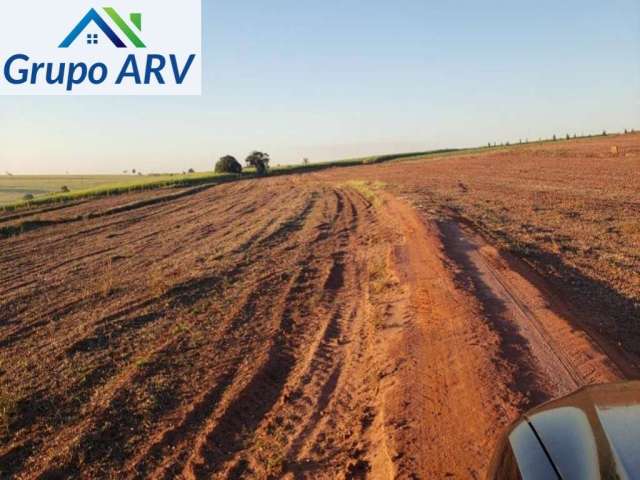 Fazenda com 176 alqueires em Araraquara