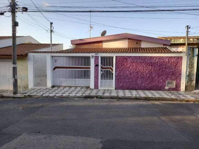 Casa para Venda em Sorocaba, Vila Hortência, 5 dormitórios, 3 banheiros, 3 vagas