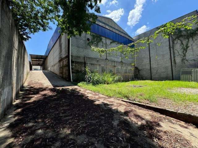 Aluga se Galpão com 2500m² de Terreno sendo 1600 m² de area construida no Chacaras Reunidas em São José dos Campos