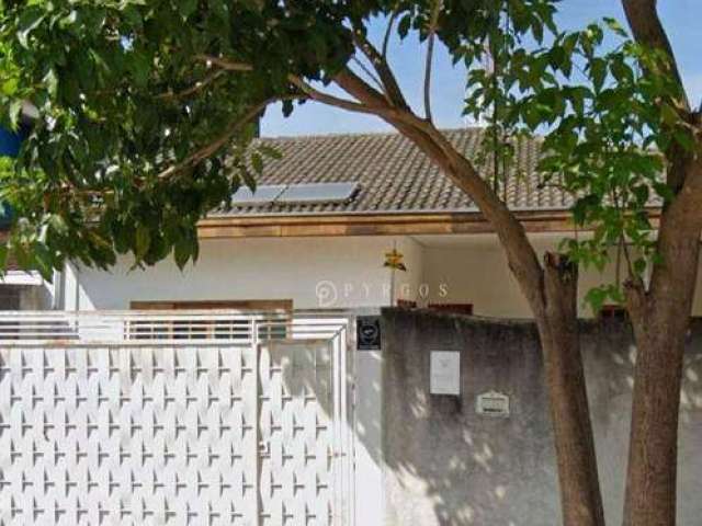 Casa oportunidade! Casa com piscina a venda no bairro Residencial Santa Paula em Jacareí