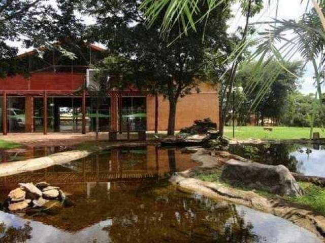 Vendo lote no Condomínio de Chácara Villa Verde, lote com topografia plana, arborizado, terreno com