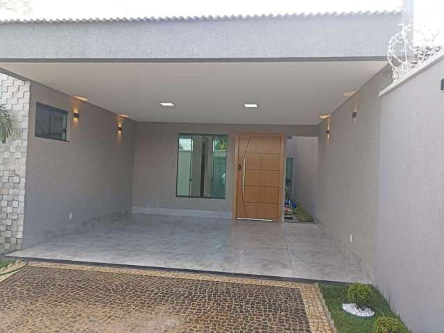 Venda-se casa com 3 quartos sendo 3 suites, sala 2 anbientes, area gourmrt completo com piscina com