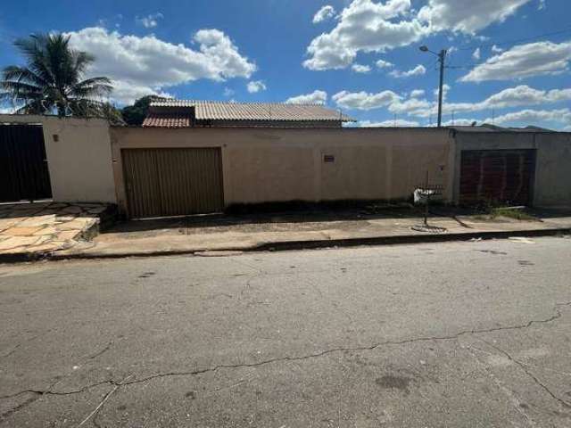 Casa com 3 quartos à venda na Rua H 130, Cidade Vera Cruz, Aparecida de Goiânia, 100 m2 por R$ 320.000