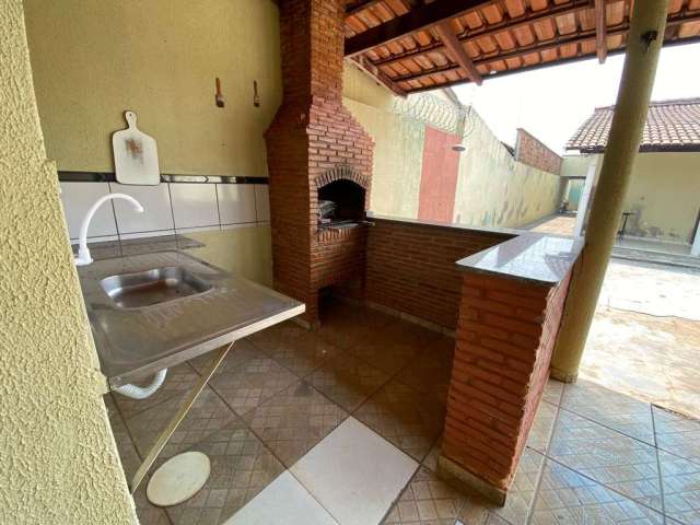 Vendo Casa sozinha no lote com 3 quartos 1 suíte, sala, cozinha americana, Residencial Vereda dos B