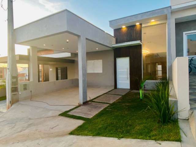 Excelente casa térrea em Sorocaba no condomínio Horto Villagio