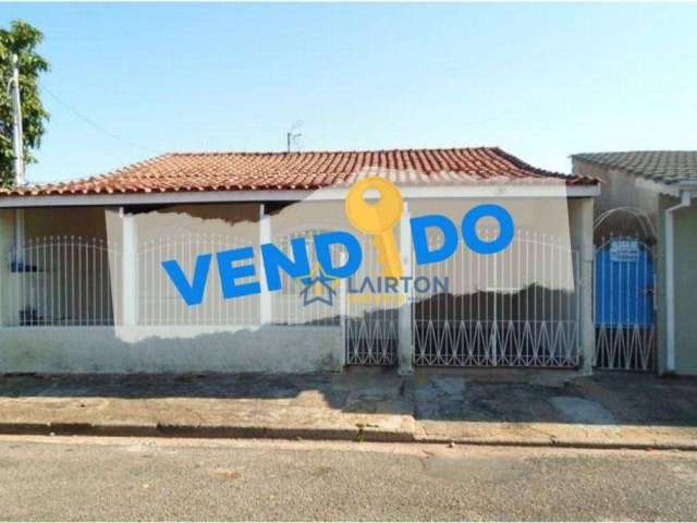 Oportunidade para investidores - terreno de 300 m² com 3 casas para renda.